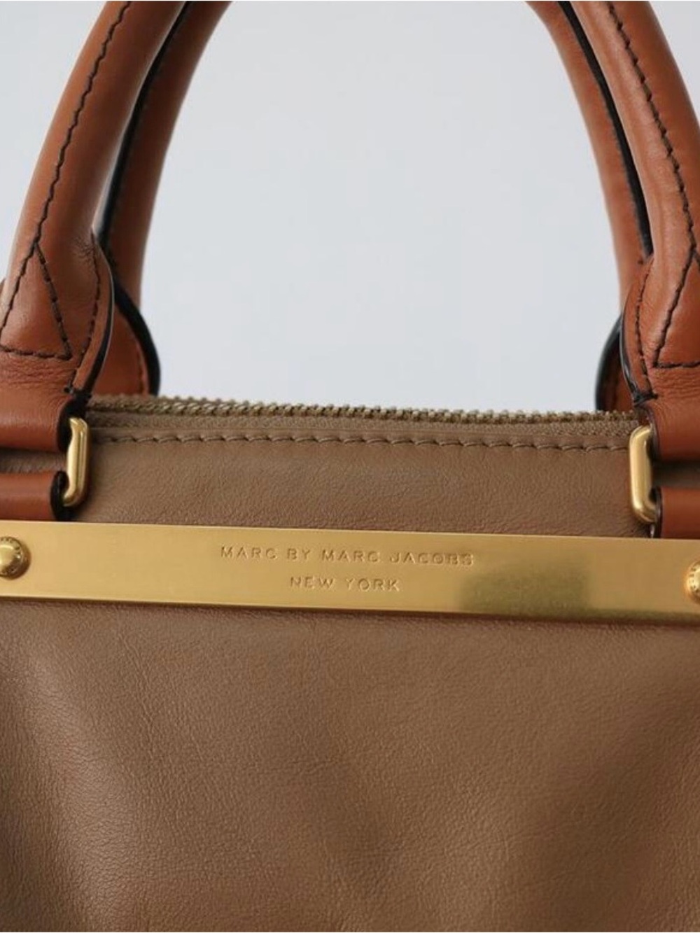 MARC JACOBS➕Goodbye Columbus Leather Handbag - Picture 2 of 12